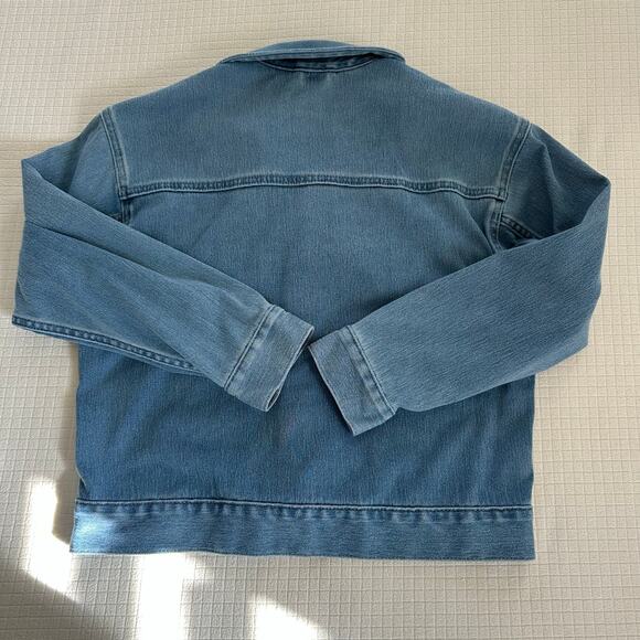 Uniqlo Japan Kids Unisex Denim Jacket Madium Wash Size 140 CM/ US 8-10 - Picture 10 of 10